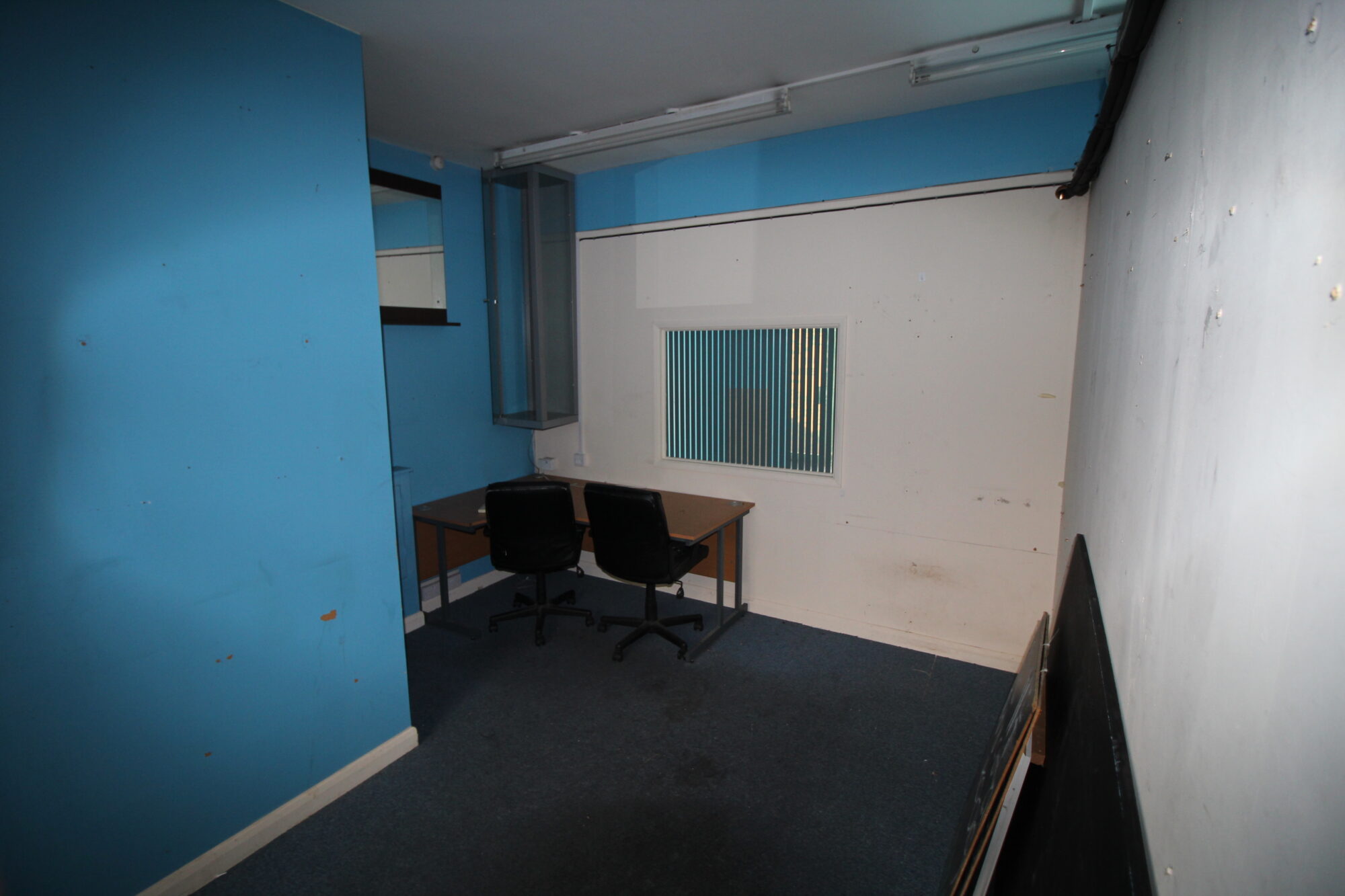 To Let 1, 3 & 5 Further Green Road SE6 1LE Well positioned retail shop